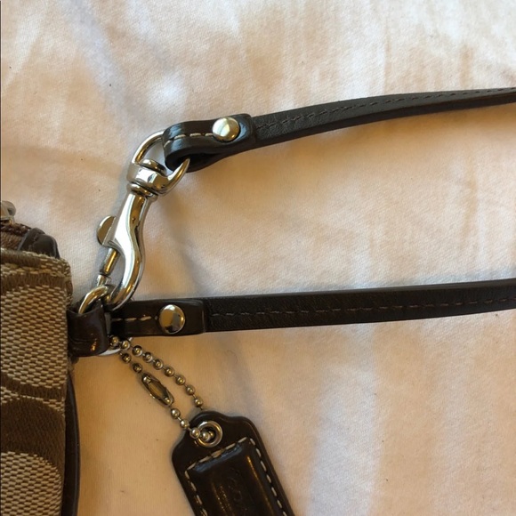 Coach wristlet - Picture 3 of 6